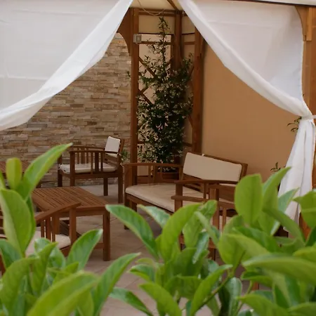 Del Lungomare فندق مبيت وإفطار غالّيبولي