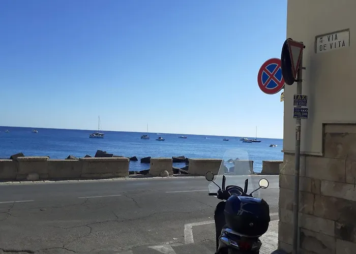 Del Lungomare فندق مبيت وإفطار