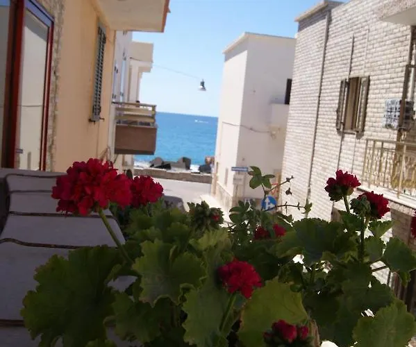 فندق مبيت وإفطار Del Lungomare 3*