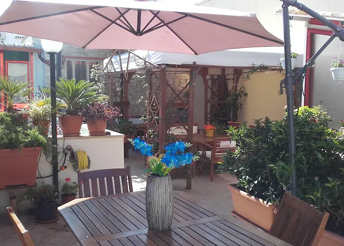 فندق مبيت وإفطار Del Lungomare غالّيبولي